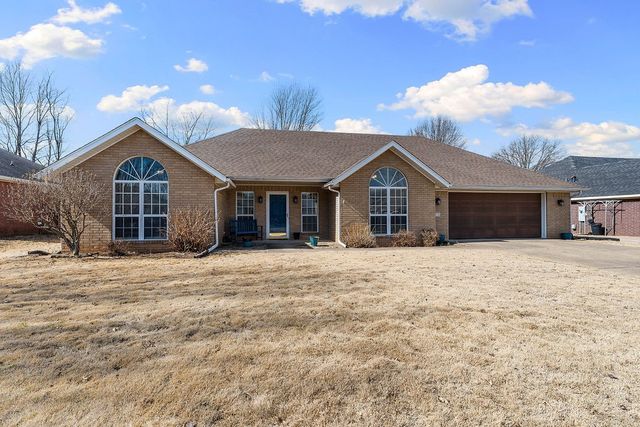310 Center Drive, Lowell, AR 72745