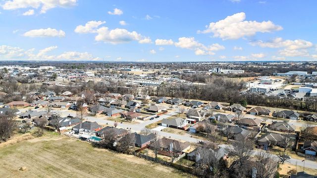 310 Center Drive, Lowell, AR 72745