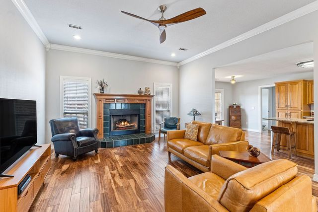 310 Center Drive, Lowell, AR 72745