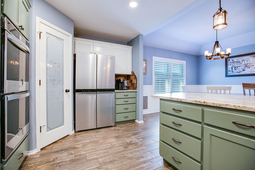 Image 23 of property listing at 5050 Red Oak Lane, San Angelo, TX 76904