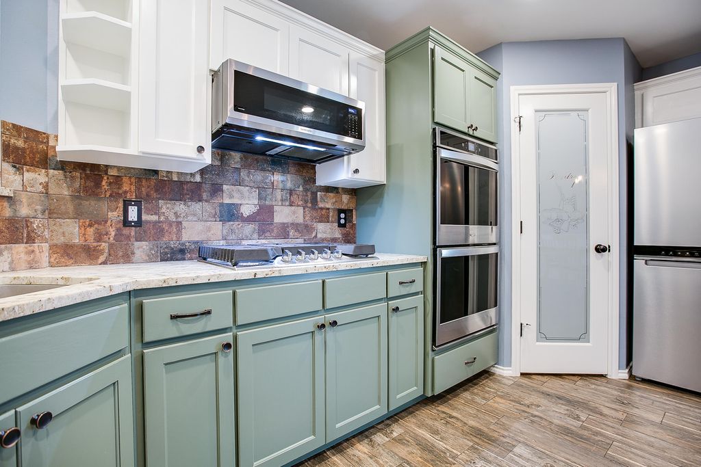 Image 24 of property listing at 5050 Red Oak Lane, San Angelo, TX 76904