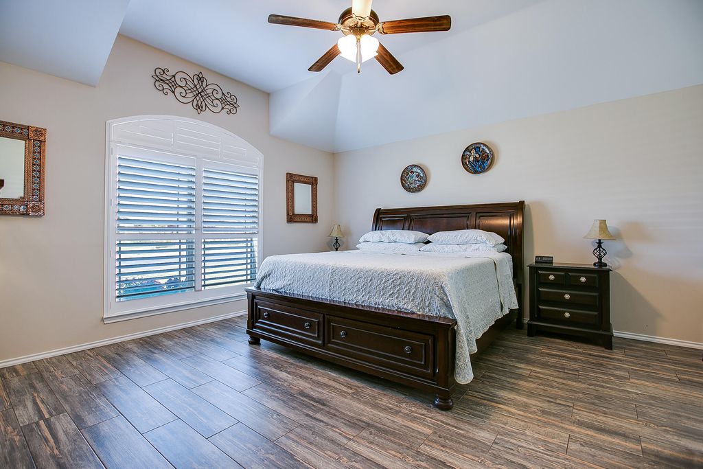 Image 29 of property listing at 5050 Red Oak Lane, San Angelo, TX 76904