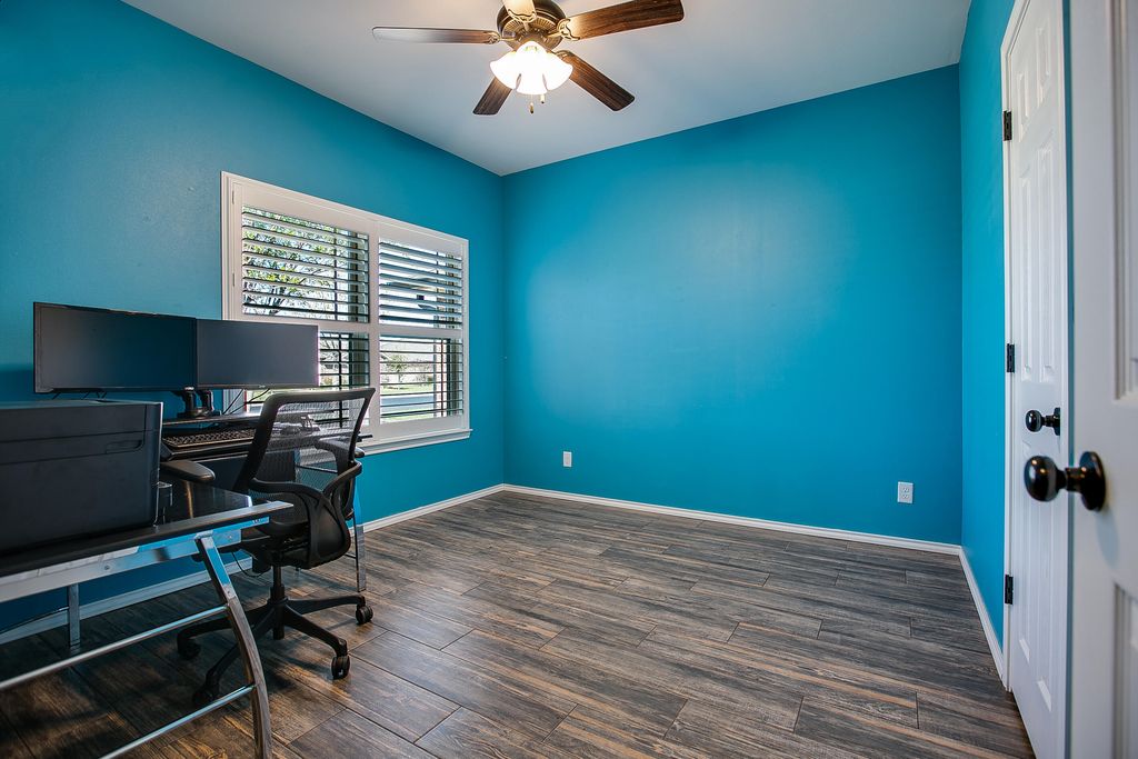 Image 40 of property listing at 5050 Red Oak Lane, San Angelo, TX 76904