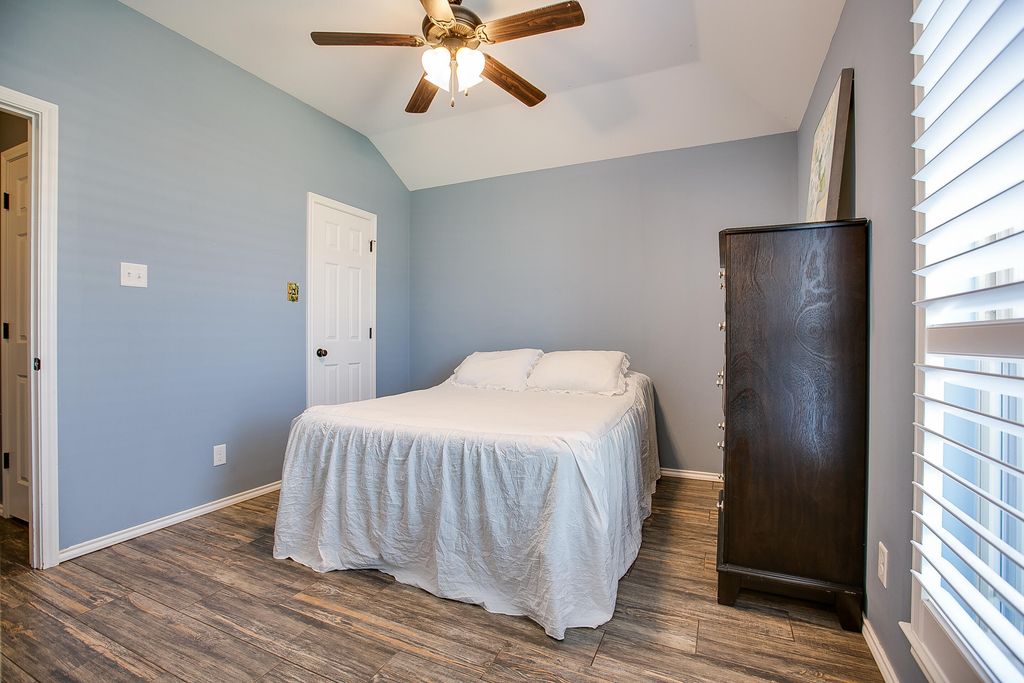 Image 44 of property listing at 5050 Red Oak Lane, San Angelo, TX 76904