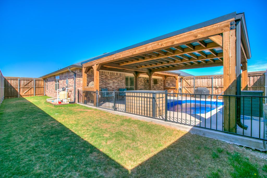 Image 46 of property listing at 5050 Red Oak Lane, San Angelo, TX 76904