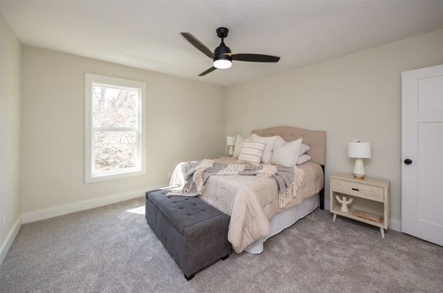 415 42nd Street, Des Moines, IA 50312