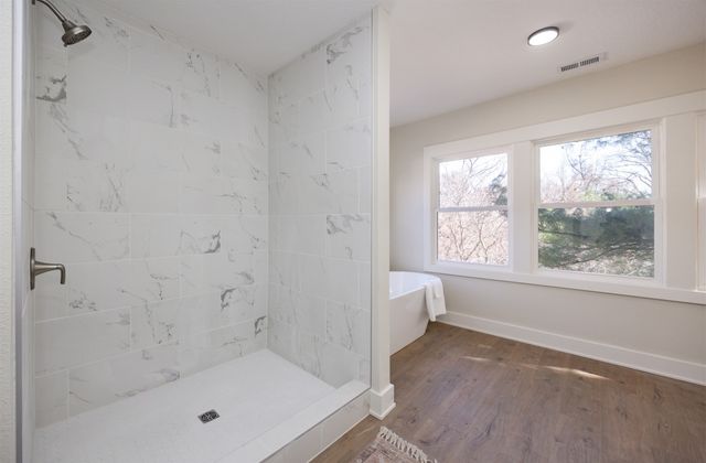 415 42nd Street, Des Moines, IA 50312