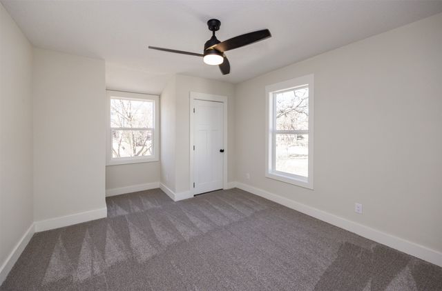 415 42nd Street, Des Moines, IA 50312