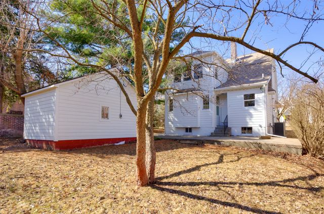 415 42nd Street, Des Moines, IA 50312