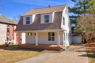 415 42nd Street, Des Moines, IA 50312