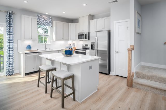 1010 Crescent Cove Lane, Summerville, SC 29483