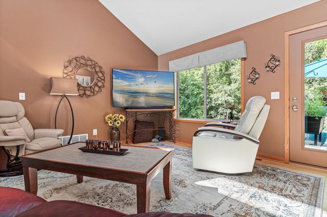 17990 Nixon Drive NW, Elk River, MN 55330