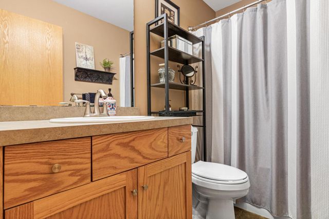 17990 Nixon Drive NW, Elk River, MN 55330