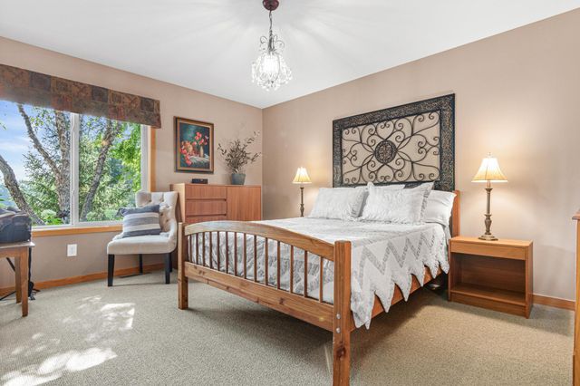 17990 Nixon Drive NW, Elk River, MN 55330