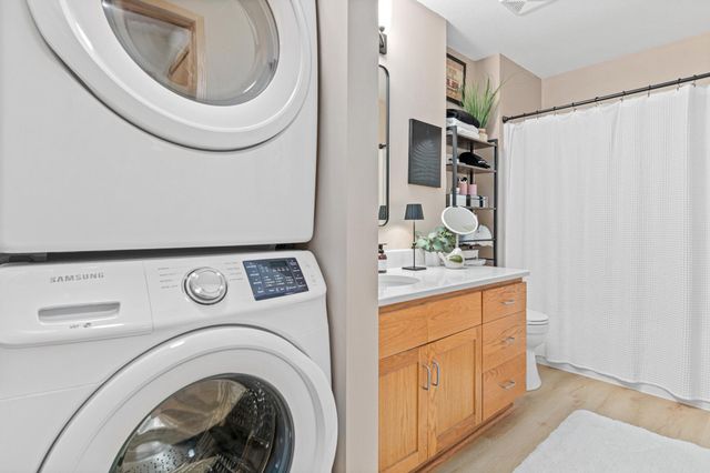 17990 Nixon Drive NW, Elk River, MN 55330