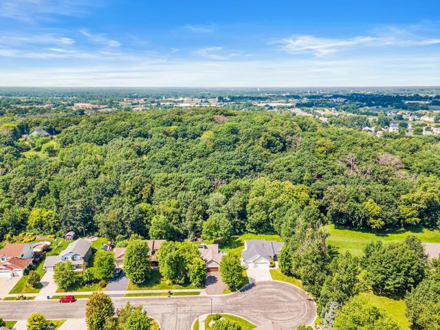 17990 Nixon Drive NW, Elk River, MN 55330