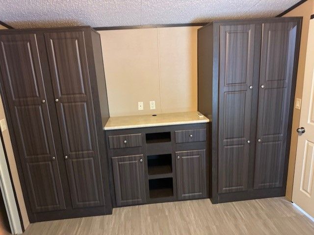 260 Brandywine Avenue, Streetman, TX 75859