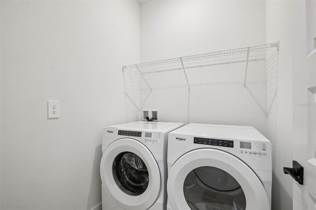 144 SHADY EDGE LOOP, Nokomis, FL 34275