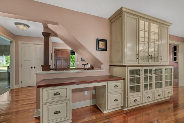 506 10th Street N, Sartell, MN 56377