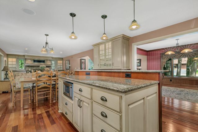 506 10th Street N, Sartell, MN 56377
