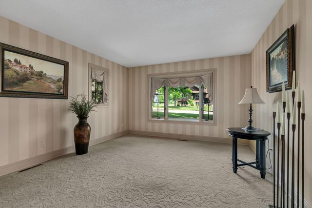 506 10th Street N, Sartell, MN 56377