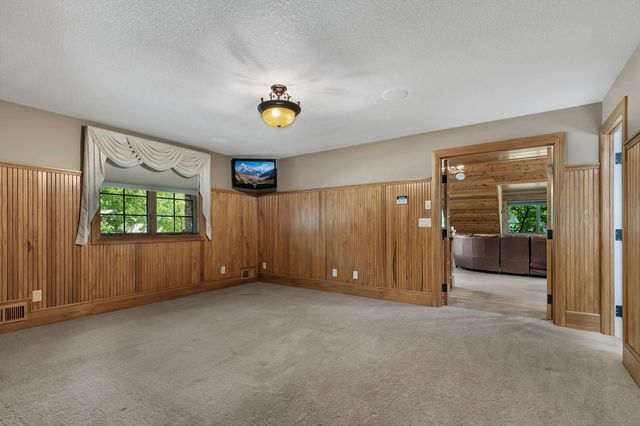 506 10th Street N, Sartell, MN 56377