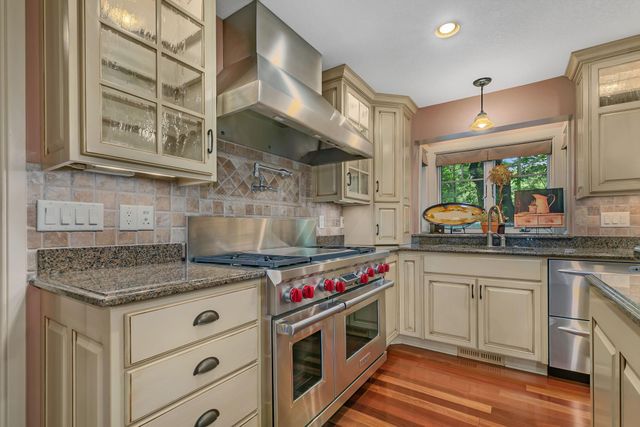 506 10th Street N, Sartell, MN 56377