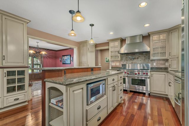 506 10th Street N, Sartell, MN 56377