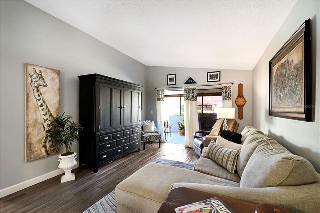 1218 56TH STREET W 1218, Bradenton, FL 34209