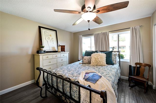 1218 56TH STREET W 1218, Bradenton, FL 34209