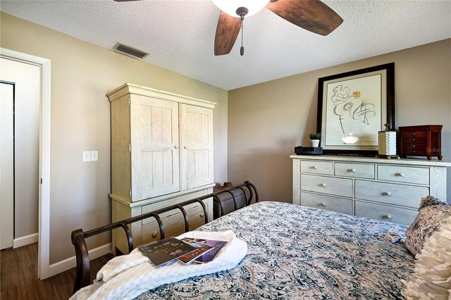 1218 56TH STREET W 1218, Bradenton, FL 34209