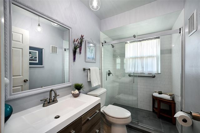 1218 56TH STREET W 1218, Bradenton, FL 34209