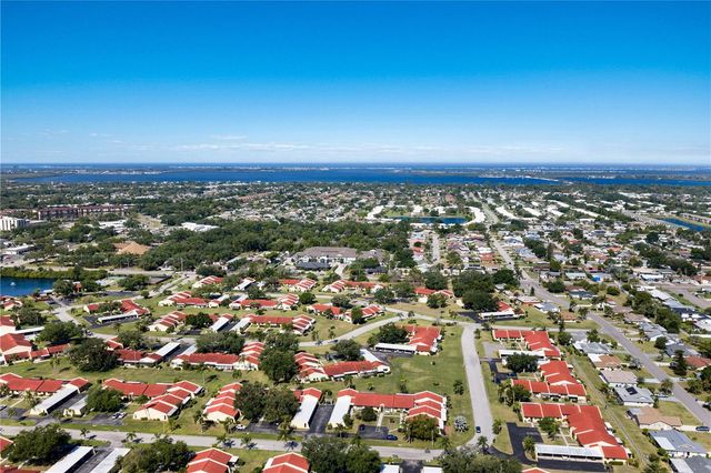 1218 56TH STREET W 1218, Bradenton, FL 34209