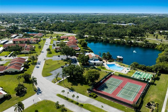 1218 56TH STREET W 1218, Bradenton, FL 34209