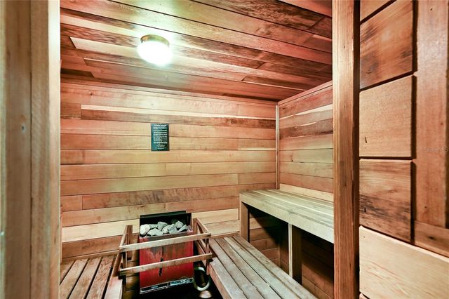 1218 56TH STREET W 1218, Bradenton, FL 34209