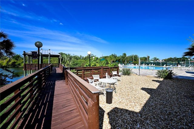 1218 56TH STREET W 1218, Bradenton, FL 34209