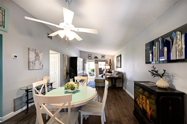 1218 56TH STREET W 1218, Bradenton, FL 34209