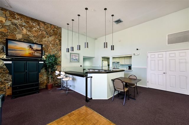 1218 56TH STREET W 1218, Bradenton, FL 34209