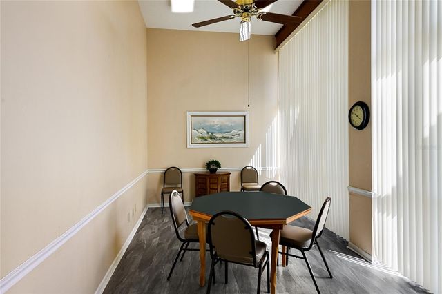 1218 56TH STREET W 1218, Bradenton, FL 34209