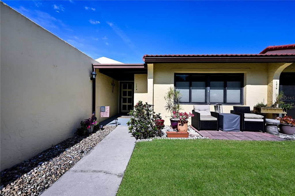 1218 56TH STREET W 1218, Bradenton, FL 34209