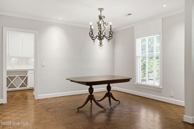 813 Greenbriar Road, Kinston, NC 28501