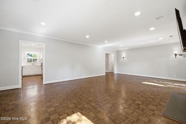 813 Greenbriar Road, Kinston, NC 28501