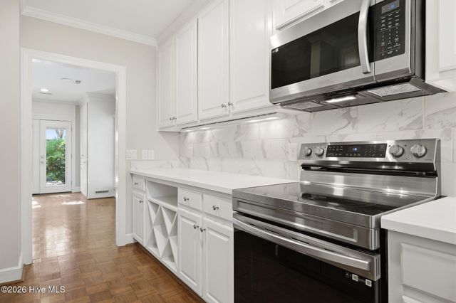 813 Greenbriar Road, Kinston, NC 28501