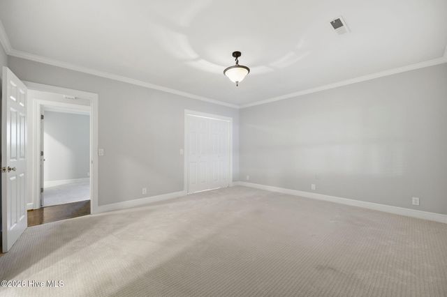 813 Greenbriar Road, Kinston, NC 28501