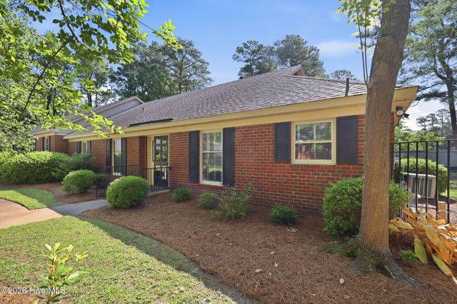 813 Greenbriar Road, Kinston, NC 28501