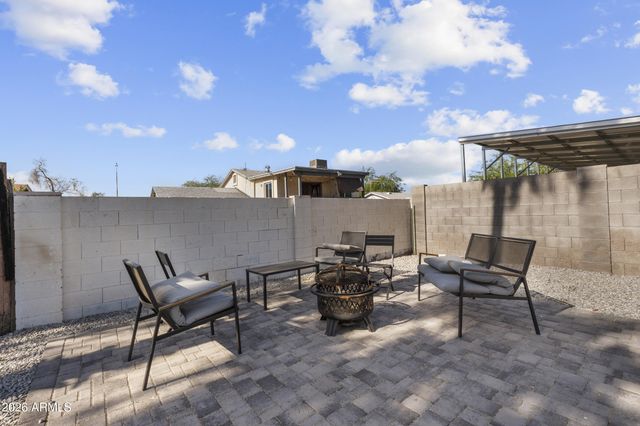 4450 E ALTA VISTA Road, Phoenix, AZ 85042