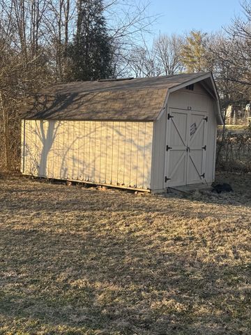 3575 New Hope Rd, Alexandria, TN 37012