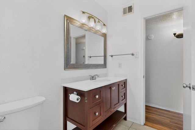 8228 Otero Avenue NE, Albuquerque, NM 87109