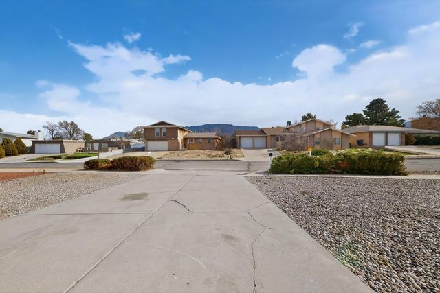 8228 Otero Avenue NE, Albuquerque, NM 87109