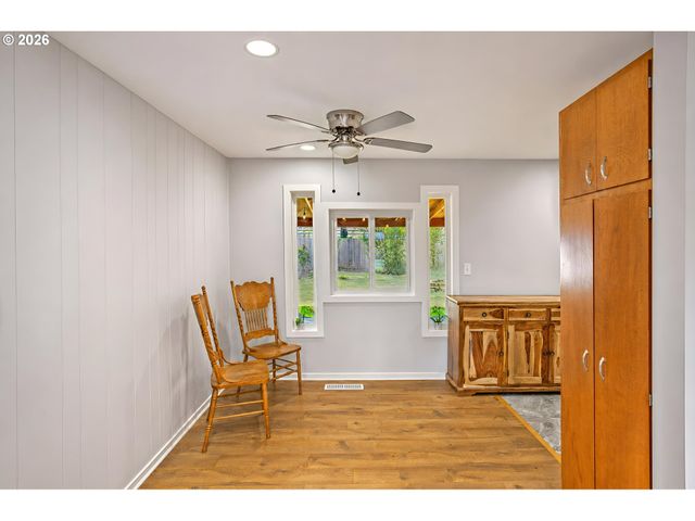 1175 Se 2ND St, Gresham, OR 97080